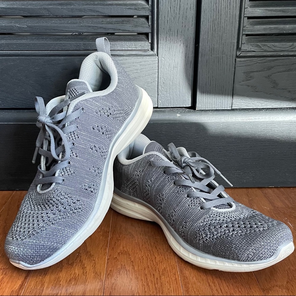 APL techloom pro sneakers grey and silver metallic